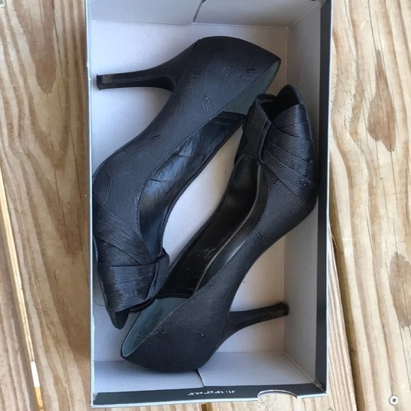 Apt 9 black peep toe heels‎ size 9 - Picture 4 of 7